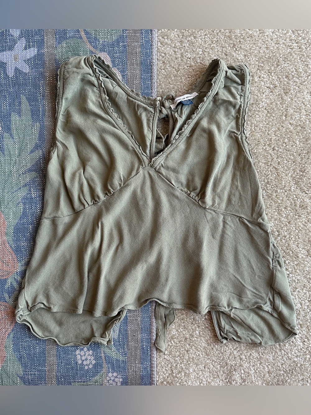 American Eagle Outfitters Olive Green Sleeveless V-Neck Cami